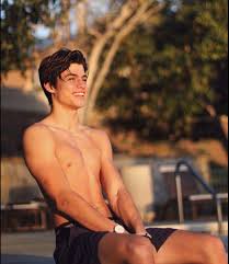 Pinterest Aestheticlx Absmen Sripped Cute Teenage Boys Surfer Boys Cute Boys
