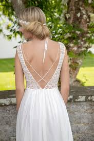 Hochzeitskleid tiefer rücken schmale brautkleider | hochzeitskleid tiefer rücken. Brautkleid Philippa Brautmoden Opree