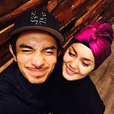 Visit for more news astro awani live social media: Uqasha Senrose Iqram Dinzly Kini Dilamun Cinta