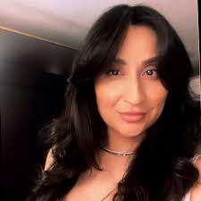 Elissa Park's Instagram, Twitter & Facebook