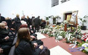 The czech tennis champ jana novotna's unexpected death came as a huge shock to her sporting fans. Jana Novotna Dies Page 3 Talk Tennis