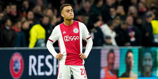 «бавария мюнхен» сыграли вничью с «аякс» со счетом (2·2). Bavariya Predlozhila 15 Millionov Evro Za Desta Ayaks Prosit Bolshe