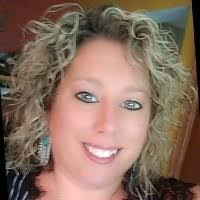 Danielle Robillard's Instagram, Twitter & Facebook