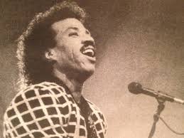 Funked-up Newt gets down with Lionel Richie, gets back up again