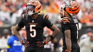 Bengals' Ja'Marr Chase (concussion) back at practice, Tee Higgins (adductor/neck) remains sidelined