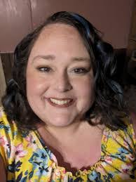 Nora Cuff's Instagram, Twitter & Facebook