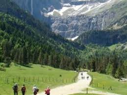 Camping Caravaneige Le Pain De Sucre In Gavarnie Hautes Pyrenees Camping Frankrijk Nl