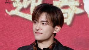 Penjualan Tiket Dua Film Jackson Yee 'Watergate Bridge' dan 'Nice View'  Laris Meski Belum Rilis