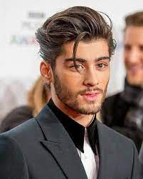 Coiffure tendance pour les hommes avec des cheveux milong #homme #men #coiffure… rangez votre tondeuse, la coupe de cheveux homme mi long revient en force ces derniers temps. Coupe Cheveux Homme Mi Long