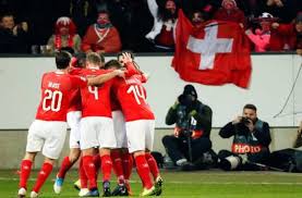 Retrouvez tous les scores de football en live des matchs suisses. Club De Foot Aux 3 Chenes Presentation