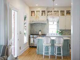 Small kitchen design with modern victorian style. Beautiful Examples Of Victorian Kitchens