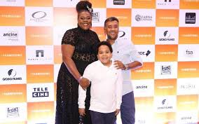 Em os farofeiros, os colegas de trabalho, lima, alexandre, rocha e diguinho decidem sair juntos em uma viagem com suas famílias para curtir o feriadão. Ator Mirim Piauiense Gabriel Rocha O Pitoco E Destaque No Filme Os Farofeiros Geleia Total