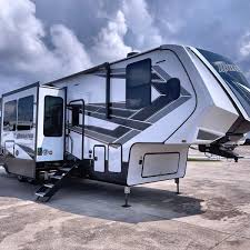 This opening is designed to allow easy access to any toys or adventure gear the owner might be traveling with (atvs, motorcycles, mountain bikes, etc.). 96123 2022 Grand Design Momentum 349m R Toy Hauler For Sale In Corinth Tx