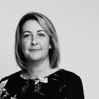 Collette Adams's Instagram, Twitter & Facebook