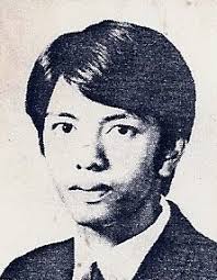 Senior portraits. Please tag people you know!