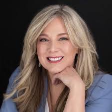 Anita Hildreth's Instagram, Twitter & Facebook