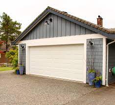 Ul safety listing demonstrates this product has met minimum requirements of widely accepted product safety standards. Affordable Coastal Outdoor Lighting Update The Happy Housie