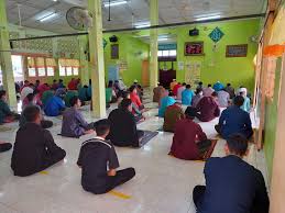 Kolej vokasional adalah satu institusi yang menawarkan aliran vokasional dan juga latihan kemahiran. Sejarah Tercipta Kolej Vokasional Pertanian Teluk Intan Facebook