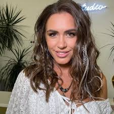 Athena Carson's Instagram, Twitter & Facebook