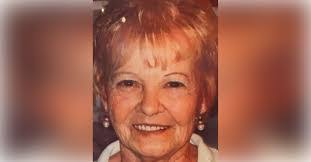 Lana Whiting's Instagram, Twitter & Facebook