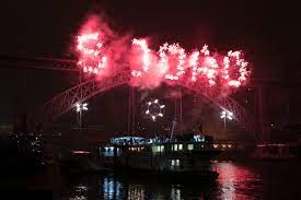 For about five weeks, there's a feeling of constant festivity in porto, leading up to the longest night of the year, from 23rd to 24th june, the night of st. Sao Joao Porto 2021 Tradicao S Joao Porto E Festa