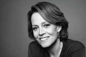Sigourney weaver is an american actress who has a net worth of $60 million. Sigourney Weaver Net Worth And Complete Bio