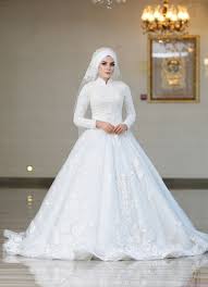 En Iyi 3 Tesettur Gelinlik Markasi Ve En Cok Tercih Edilen Gelinlik Modelleri 2020 Gelinlik The Dress Giyim