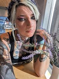 Joining a Party and Receiving Comments