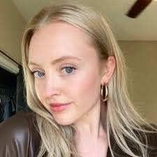 Cameron Scovell's Instagram, Twitter & Facebook