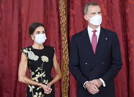 We did not find results for: Koroleva Ispanii Leticiya V Plate V Vostochnom Stile Foto