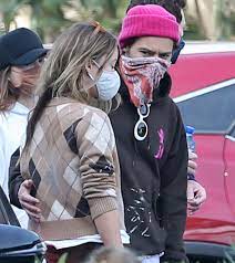 olivia and harry were in montecito, california, this weekend for a wedding. Harry Styles Wraps His Arm Around Olivia Wilde As Their Romance Blossoms People Com