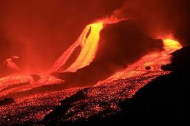 Lava Flow At Night Lava Flow Cool Landscapes Volcano