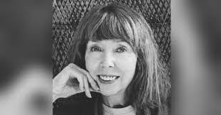 Donna Flagg's Instagram, Twitter & Facebook