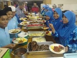 Seseorang yang menanggung anak yatim dan juga mengasihi anak yatim, maka akan dilembutkan hatinya oleh allah swt dan dicukupi kebutuhan setiap sebab seseorang yang mengasihi anak yatim maka akan menjadi figur orangtua untuk anak yatim tersebut. Pertubuhan Kebajikan Anak Anak Yatim Miskin Klang Peyakin Hati Serving The Community Hati Serving The Community