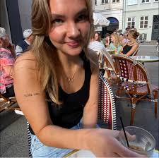 Julia Hovland in people