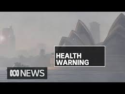 The thick bushfire smoke spreading across sydney is prompting serious health warnings, with the conditions similar to smoking a packet of cigarettes a day. Sydney Smoke Unlikely To Clear For Days As Bushfires Burn Around Nsw Abc News Youtube