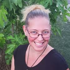 Kris Mize's Instagram, Twitter & Facebook