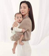 She is an actress, known for lady vengeance (2005), joint security area (2000) and bring me home (2019). Are You 46 Years Old Choi Ji Woo Filmed An Advertisement After 5 Months Of Childbirth Dispatch Archyworldys