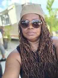 Hello my people it's been awhile take care of yourself no matter what we  are going through remember u are not alone someone else is going through it  too# ONELOVE