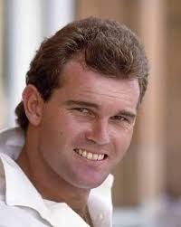 Gordon Cropp passed away in Melbourne Gordon was a true Martinian loved his  old school and kept in touch with many of his school friends. Reunions were  a regular feature in Gordon's