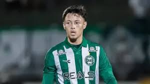 Cria do Coritiba sofre grave lesão em clube da Série C