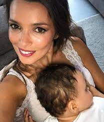 Maria vieira de campos cerqueira gomes (porto, 28 de maio de 1983) é uma apresentadora de televisão portuguesa. Sabia Que Maria Cerqueira Gomes De 35 Anos Tem Uma Filha De 15 Que Ja E Modelo Nacional Flash