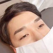 instagram 上的gracias nails salon 霧眉 飄眉 飄霧眉5 15開放6月預約 若有取消會在限時動態公佈 均使用合格認證色乳 1人1套拋棄式耗材