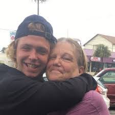 Jordan Gillespie's Instagram, Twitter & Facebook