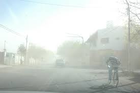 El servicio meteorológico nacional emitió este lunes una alerta amarilla por la aparición del viento zonda para las provincias de mendoza, san juan y la rioja. Se Suspenden Las Clases En Todos Los Niveles Por Viento Zonda Mendoza Post