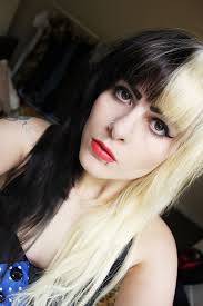 Split Dyed Hair Black And Blond Half Black Half Blonde Dyed Hair Blonde Dye Half And Half Hair Split Hair