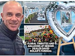 Gangland kingpin 'Fat' John McCarthy pays tribute to heroin dealer David  Nolan at lavish funeral. Read more: https://tinyurl.com/yynu7e6s