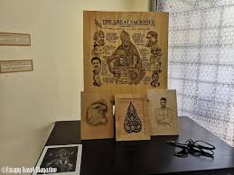 The first building you pass is the royal mausoleum (makam diraja). Kembara Kraf Selangor 8 Pyrography Art Art By Heat Escapy Travel Mag