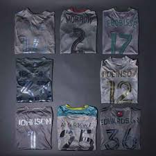 Taken from the archives, dit men's england '90 world cup home shirt van score draw is een replica van het shirt dat het team droeg tijdens de world cup finals in 1990. Score Draw Drop England 1990 Blackout Shirt Soccerbible