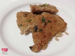 In una ciotola bella ampia, mettiamo le nostre fette di carne insieme a del succo di limone, un po' di insaporitore per arrosti e. Ricetta Delle Fettine Di Vitella Panate E Cotte Al Forno